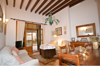 STADTHAUS MIT INNENHOF ,Pollensa