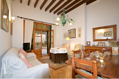 STADTHAUS MIT INNENHOF ,Pollensa