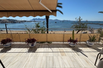 SEAFRONT APARTMENT ,Puerto de Pollensa