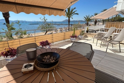 SEAFRONT APARTMENT ,Puerto de Pollensa