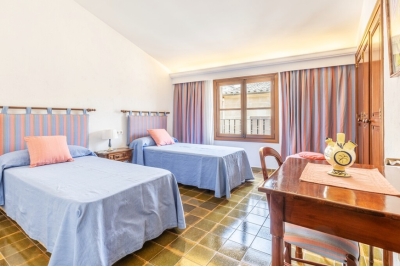 TOWN HOUSE with GARAGE ,Pollensa