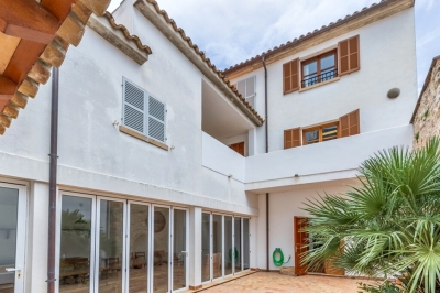 TOWN HOUSE with GARAGE ,Pollensa