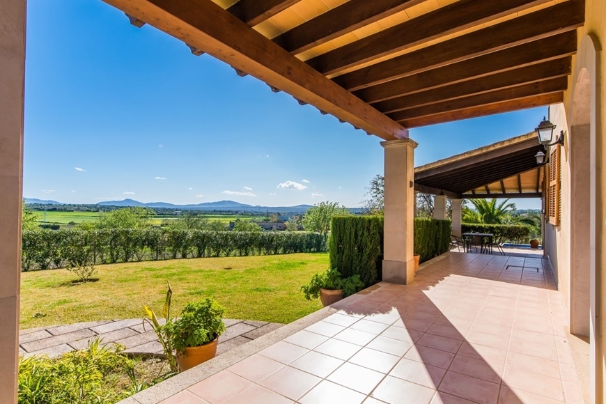 VILLA with RENTAL LICENSE