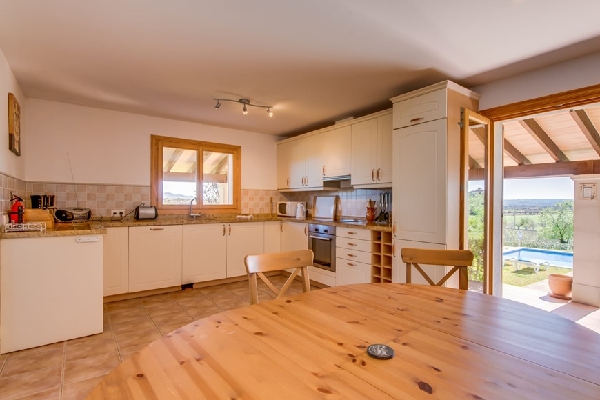 VILLA with RENTAL LICENSE