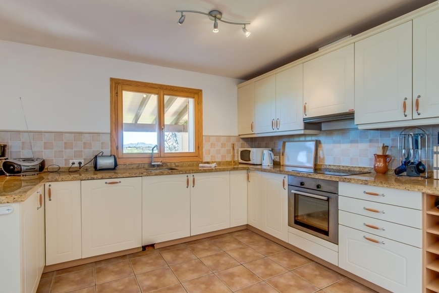 VILLA with RENTAL LICENSE