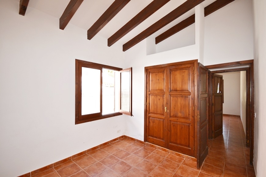 VILLA TO RENOVATE