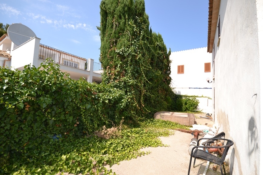 VILLA TO RENOVATE
