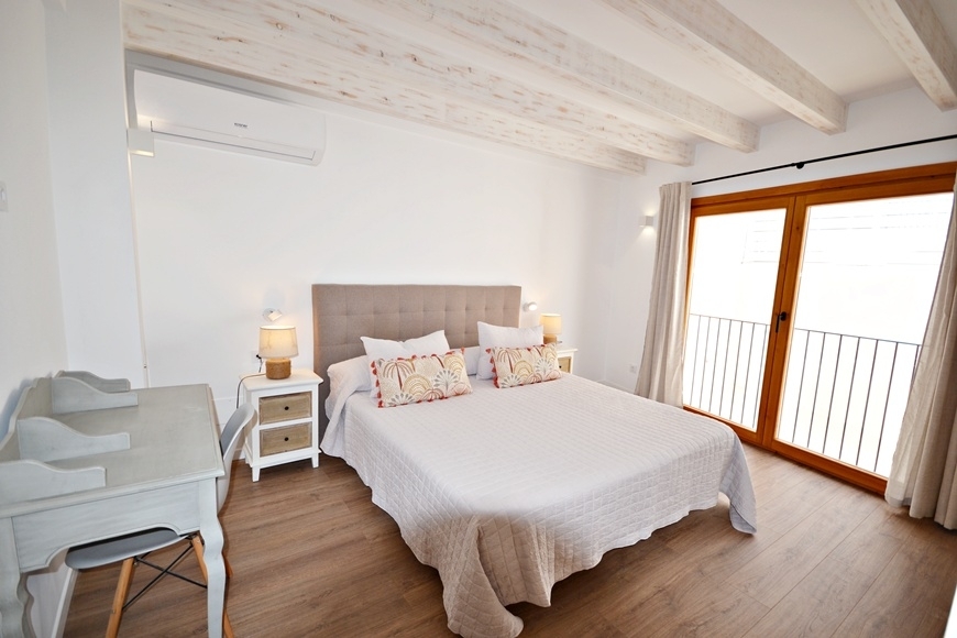 CASA DE PUEBLO , POLLENSA