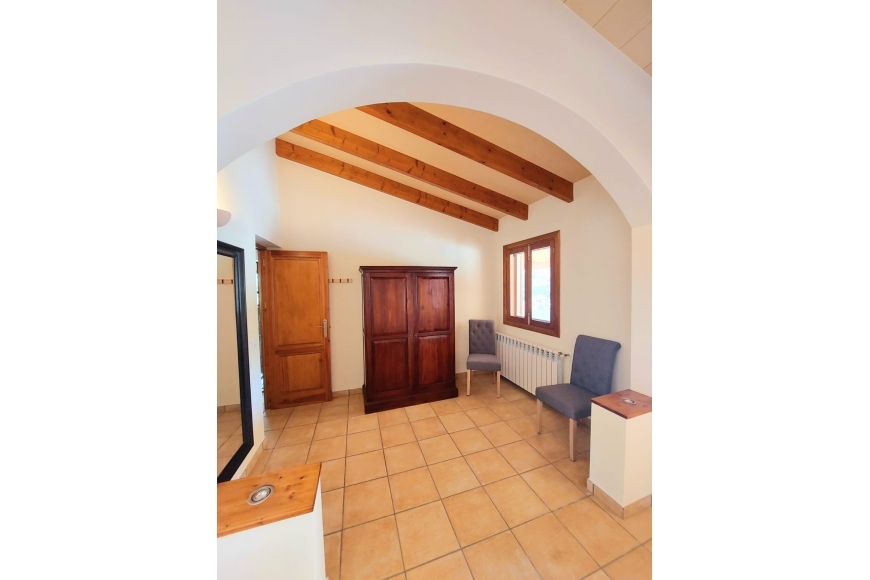 RUSTIC PROPERTY FOR SALE