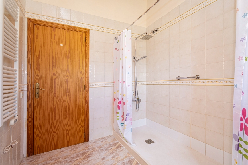 FINCA FOR SALE ,SENCELLES