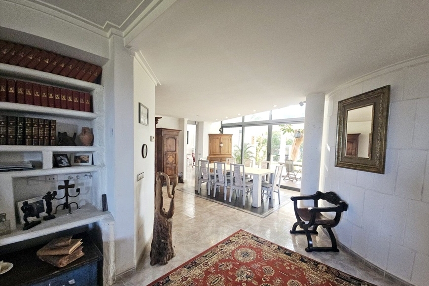 VILLA FOR SALE, ALCUDIA