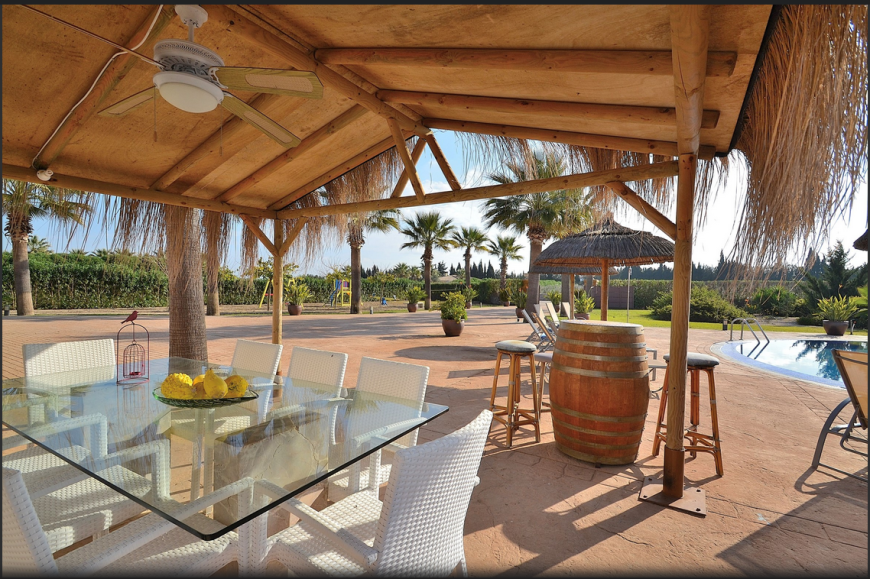 FINCA CON PISCINA