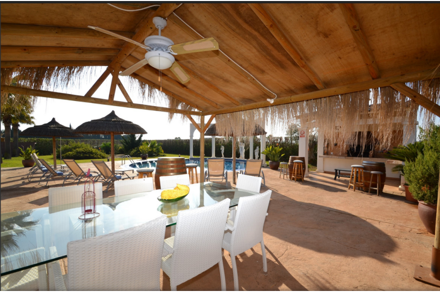 FINCA CON PISCINA