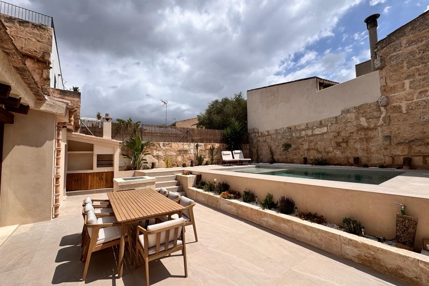 NEW CONSTRUCTION HOUSE 