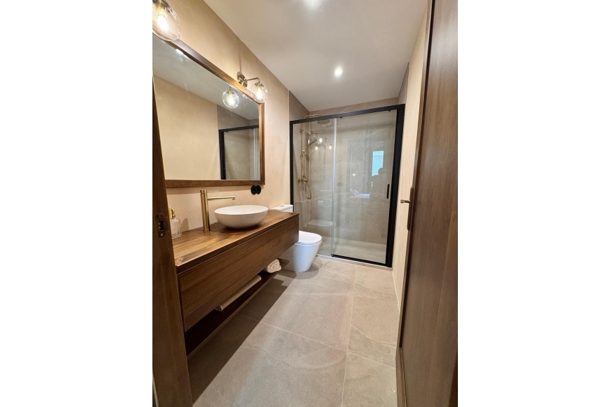 NEW CONSTRUCTION HOUSE 