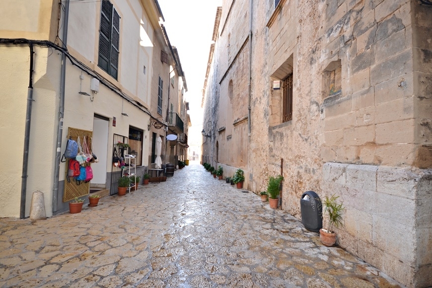 ZWEI-IN-EINEM-STANDORTEN