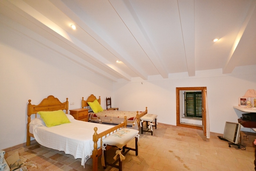 STADTHAUS MIT INNENHOF