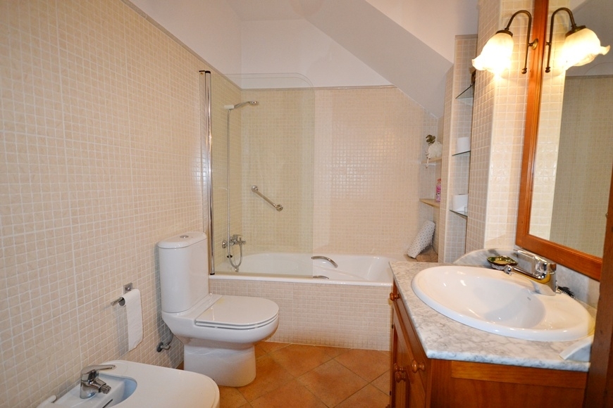 STADTHAUS MIT INNENHOF