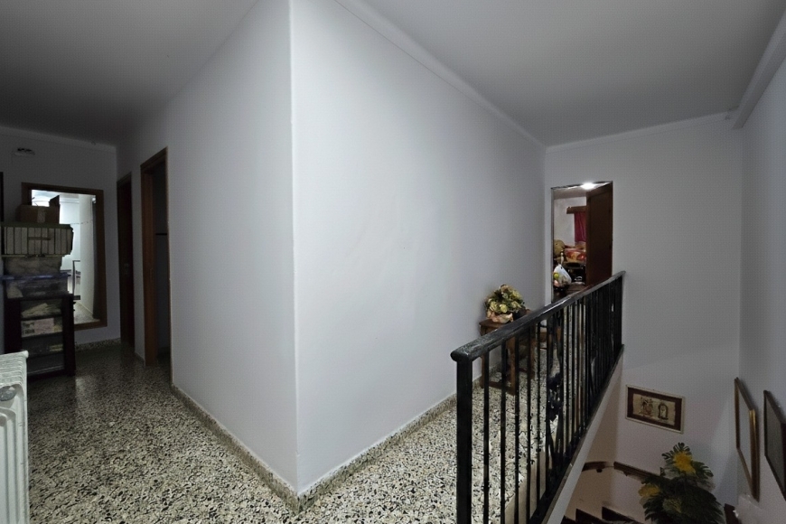 TOWNHOUSE WITH PATIO