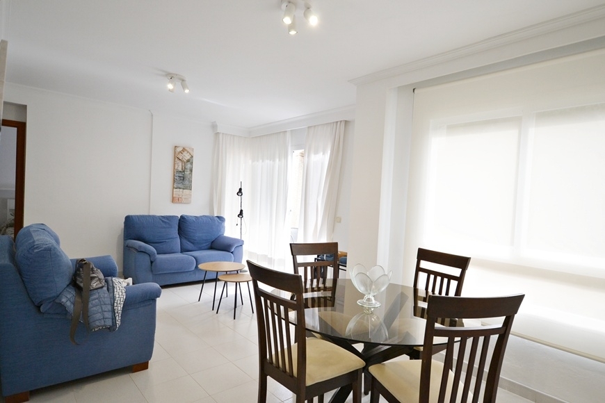 APARTAMENTO CON PISCINA