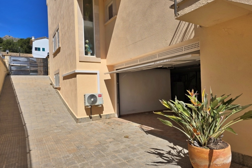 VILLA CALA WITH POOL 