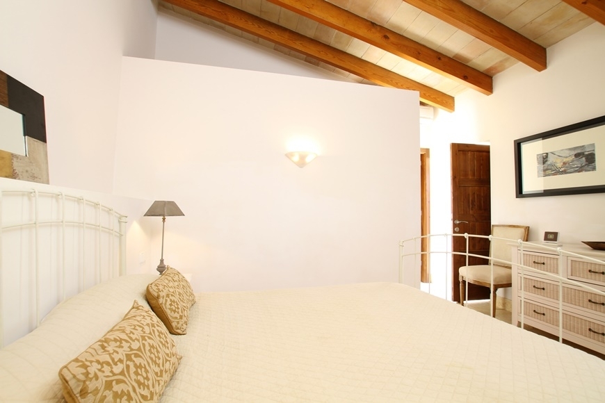 VILLA NEAR  POLLENSA