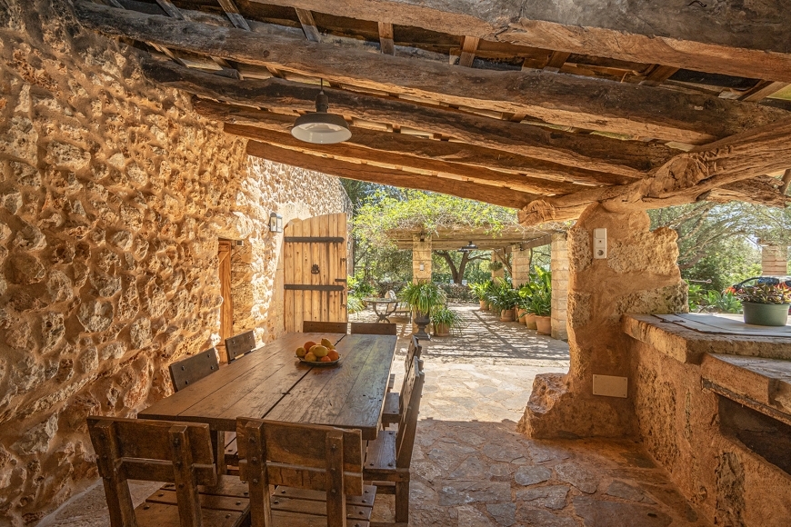 LANDHAUS - FINCA