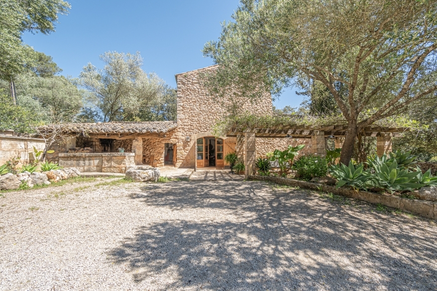 LANDHAUS - FINCA