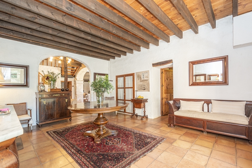LANDHAUS - FINCA