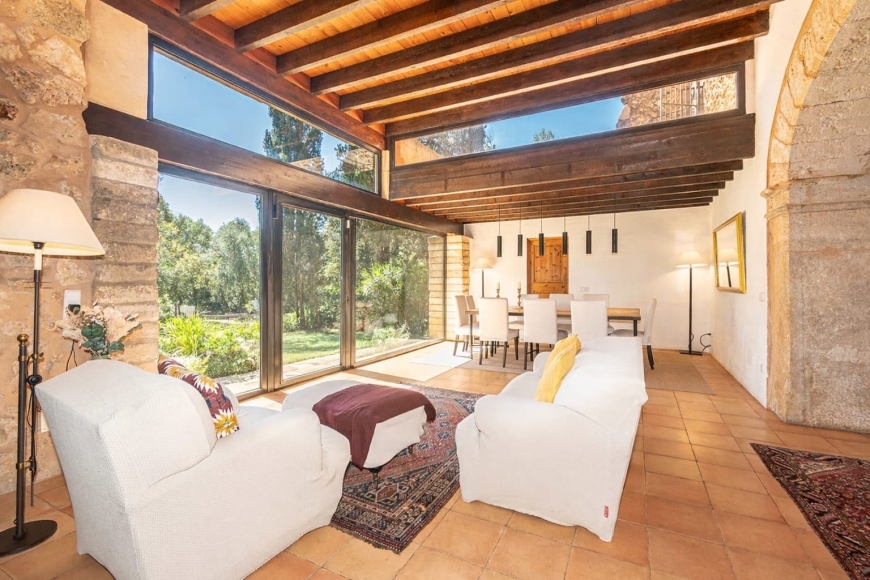 LANDHAUS - FINCA