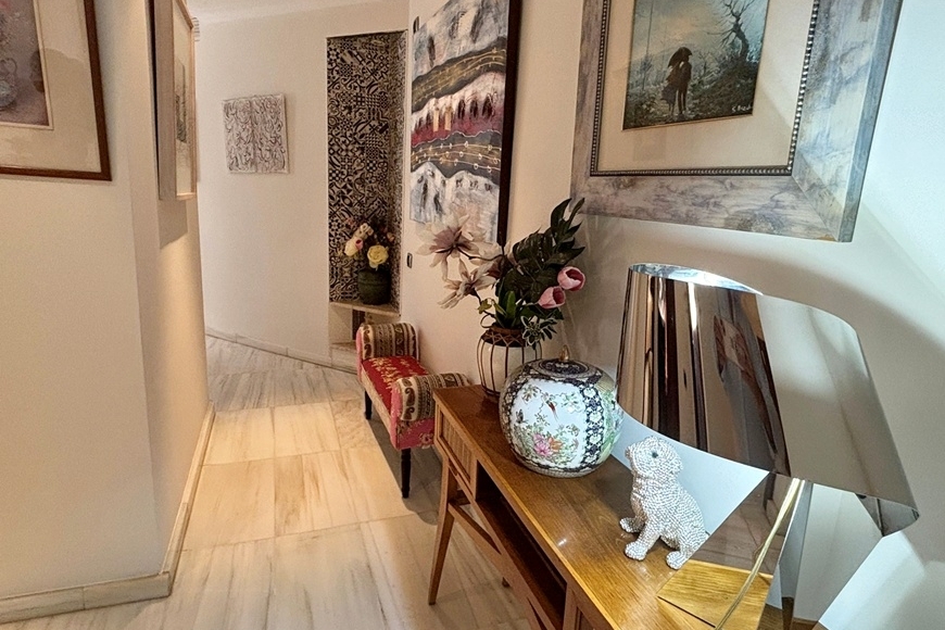 SEAFRONT APARTMENT