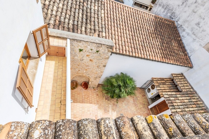 TOWN HOUSE with GARAGE
