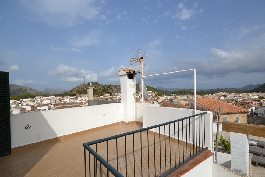 STADTHAUS POLLENSA