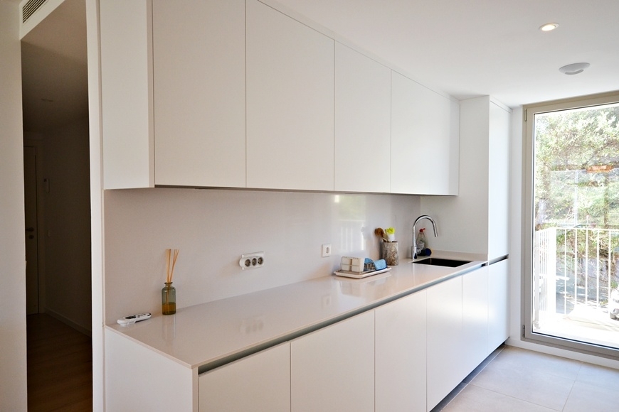 WOHNUNG - POOL - PARKPLAT