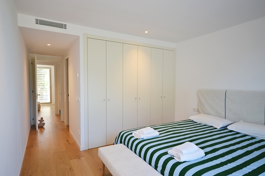 WOHNUNG - POOL - PARKPLAT