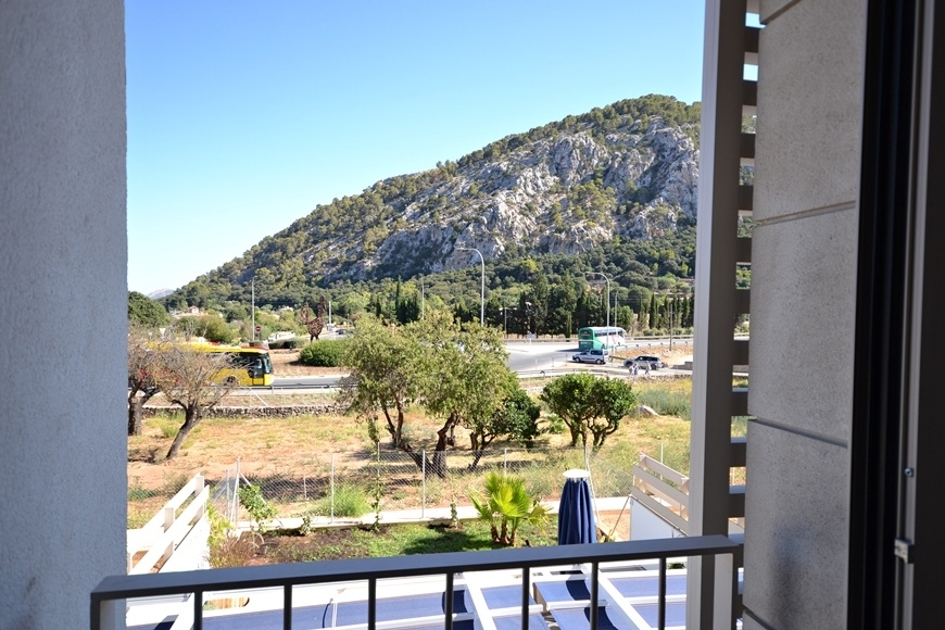 WOHNUNG - POOL - PARKPLAT