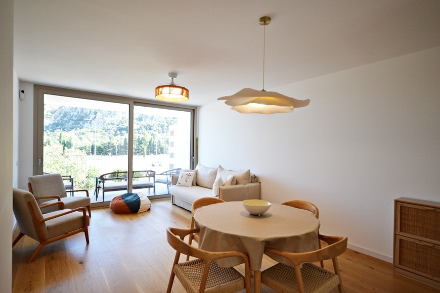 WOHNUNG - POOL - PARKPLAT