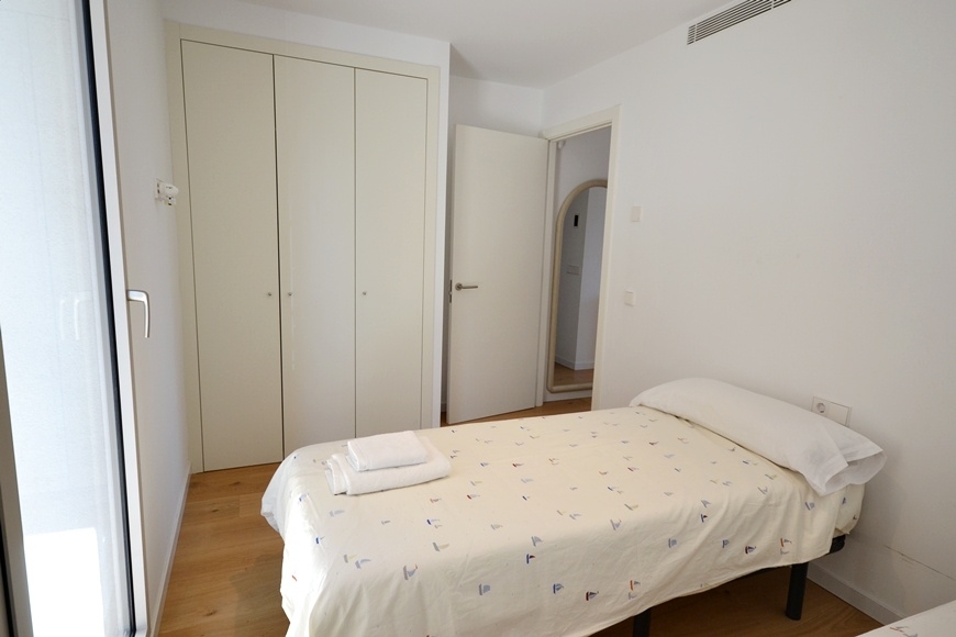 WOHNUNG - POOL - PARKPLAT