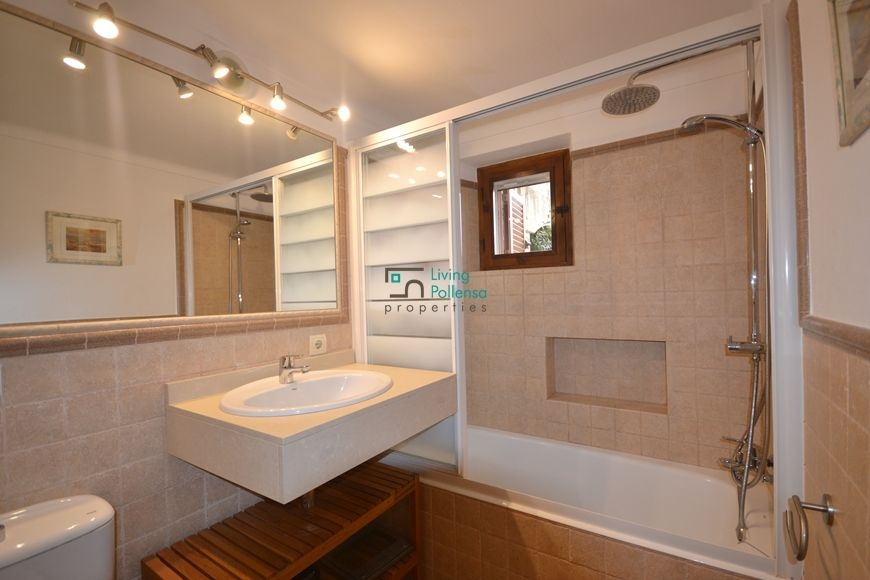 Villa Poley