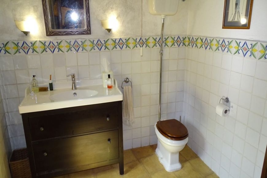 CASA DE PUEBLO, BUGER