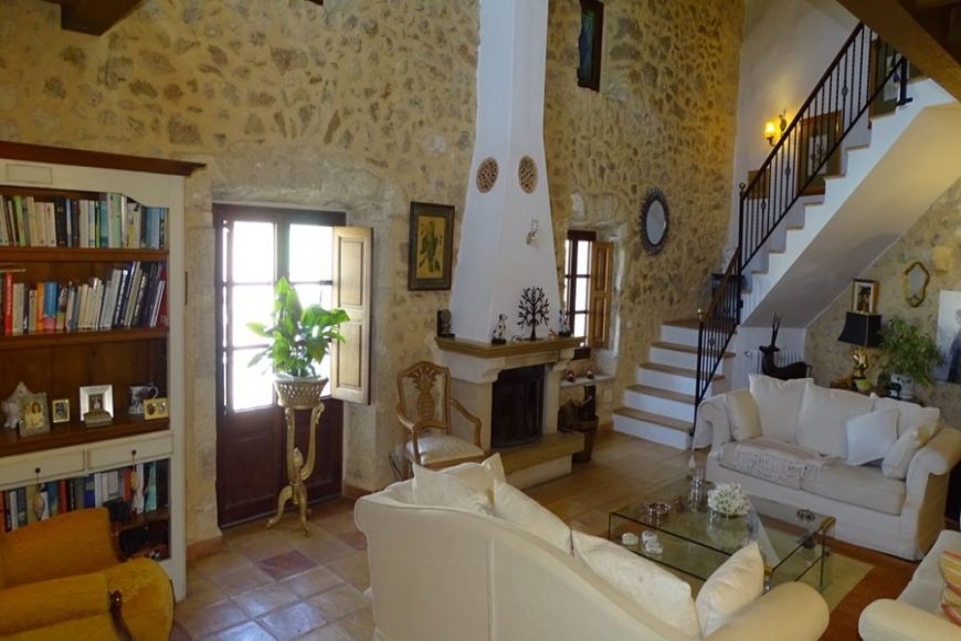 CASA DE PUEBLO, BUGER