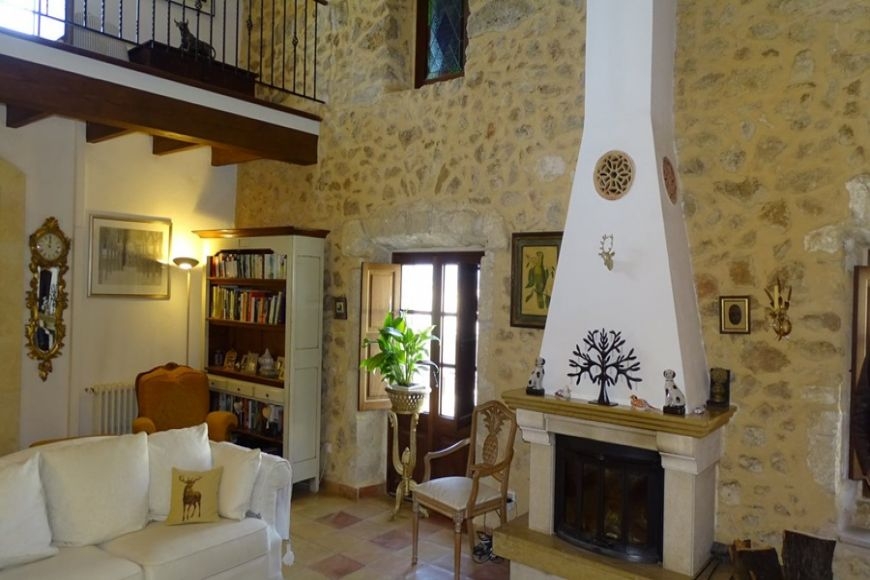 CASA DE PUEBLO, BUGER