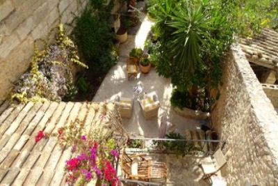 CASA DE PUEBLO, BUGER ,Selva